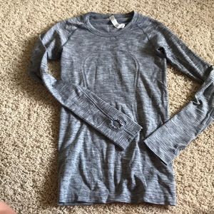 Lululemon swiftly grey long sleeve shirt